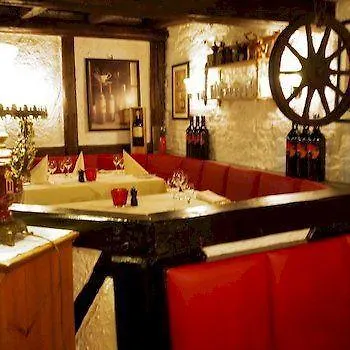 Hotel Alte Scheune 3*