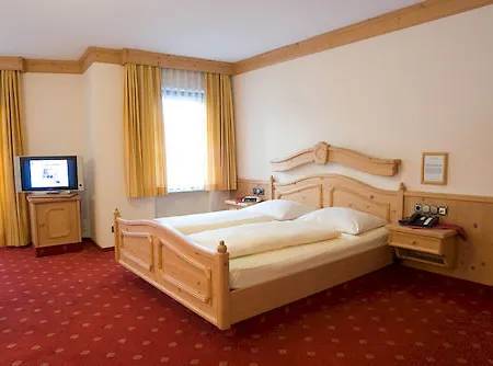 Hotel Alte Scheune 3*